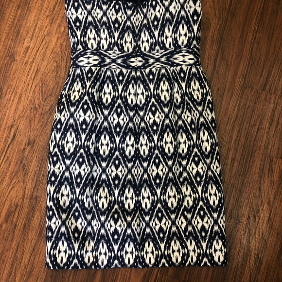 Like new Banana Republic Strapless Dress - Picture 2 of 4